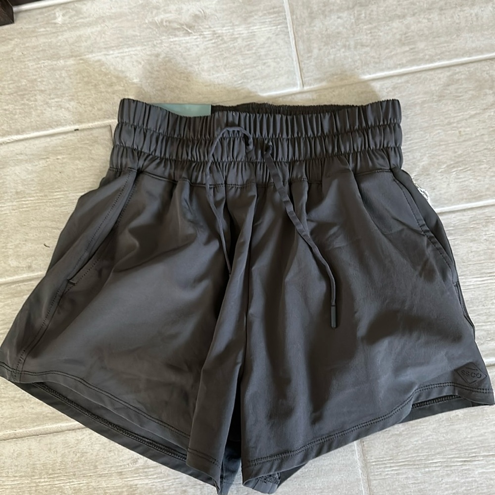 New SSCO women’s lined hybrid shorts magnet small